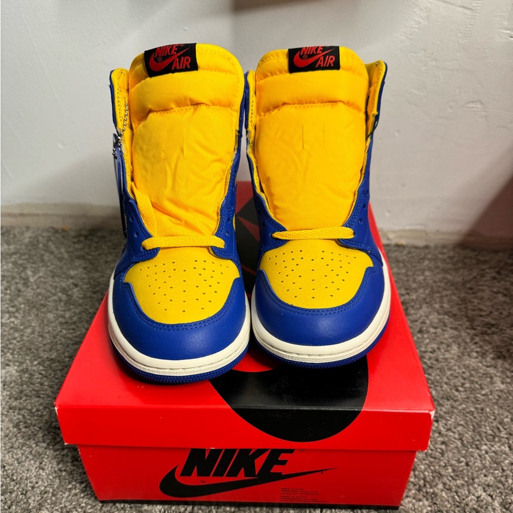 Jordan 1 Retro High OG "Game Royal & Victory Maze" Women's Shoe